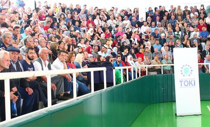 Giresun’da, TOKİ'den ev çıkanlar mutluluk yaşadı