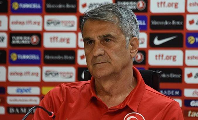 Şenol Güneş: Bizim asıl rakibimiz İzlanda