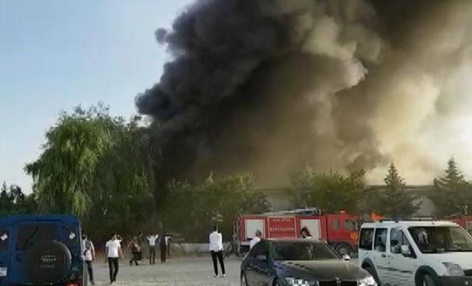 Malatya'da düğün salonunda çıkan yangın korkuttu