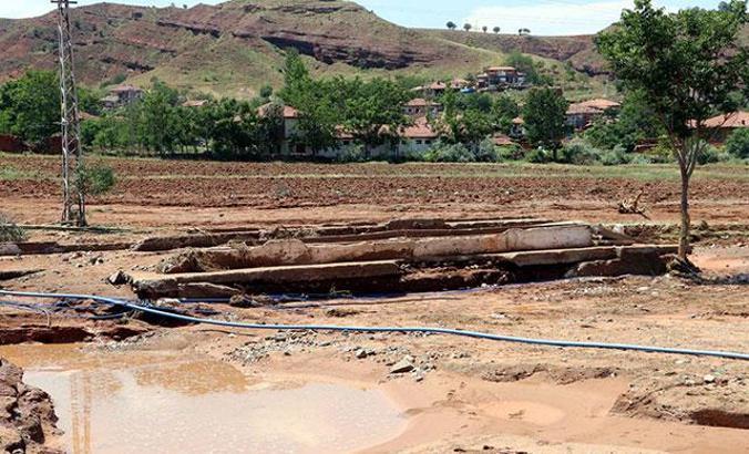 Kırıkkale'de sel 2 can aldı