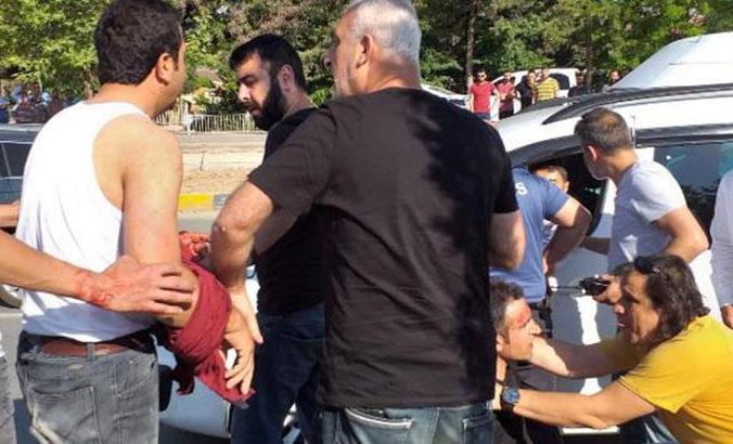 Van'da arazi kavgası: 1'i ağır 8 yaralı