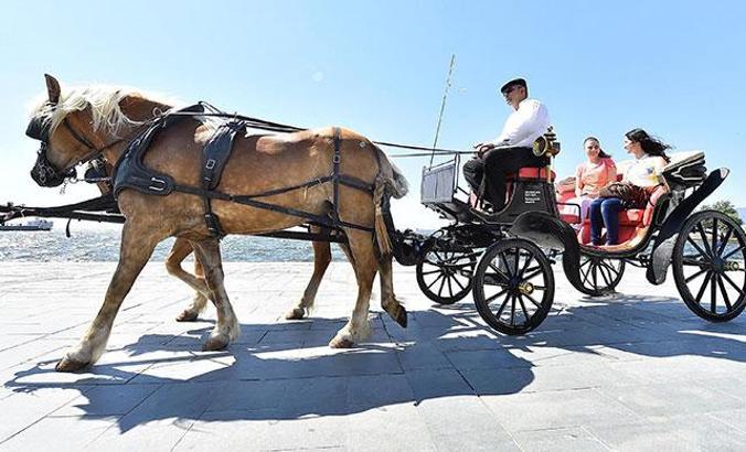 İzmir'de fayton dönemi kapandı