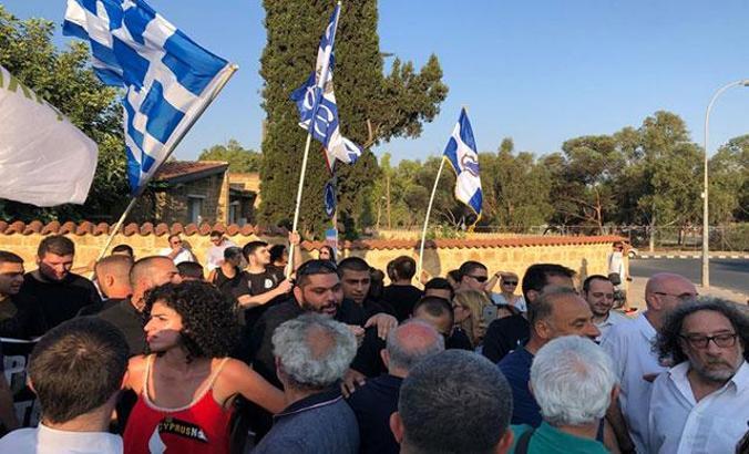 Güney Kıbrıs'ta yapılan Kapalı Maraş eyleminde Türklere linç girişimi