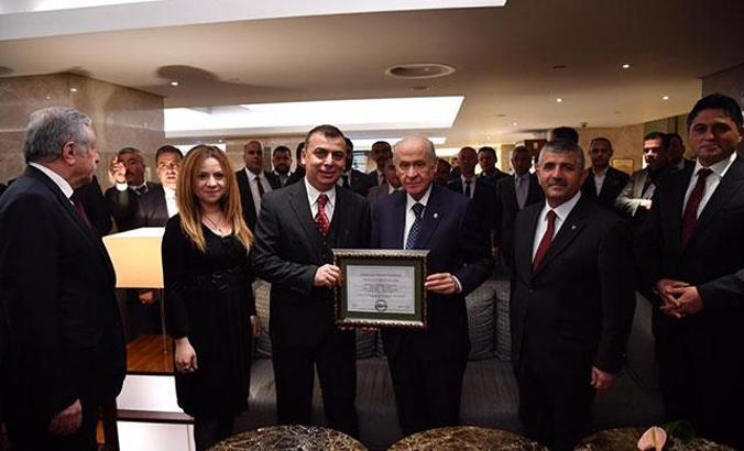 Akademisyen kardeşlerden 'Lider: Devlet Bahçeli' kitabı