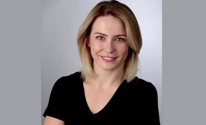 Eksik dişler yüzde kırışıklığa neden oluyor