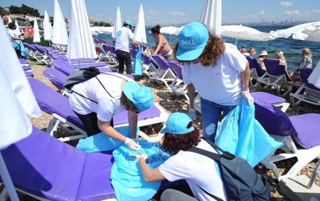 Denizlerden çıkarılan milyonlarca ton plastik PC’lerde kullanılıyor