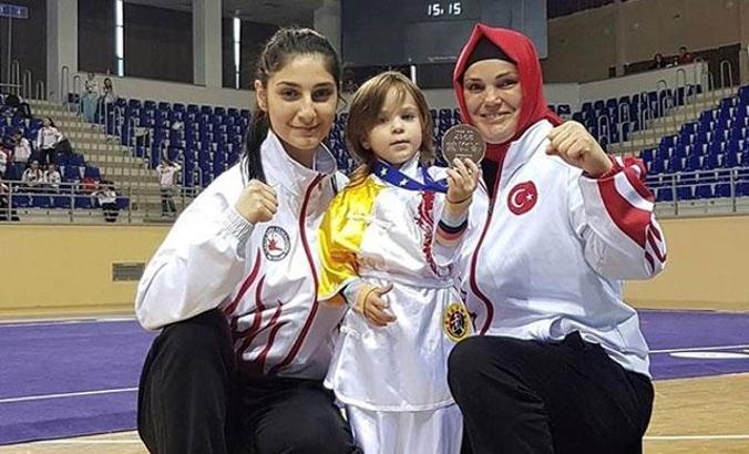 İşine son verildiğini sosyal medyadan öğrendi