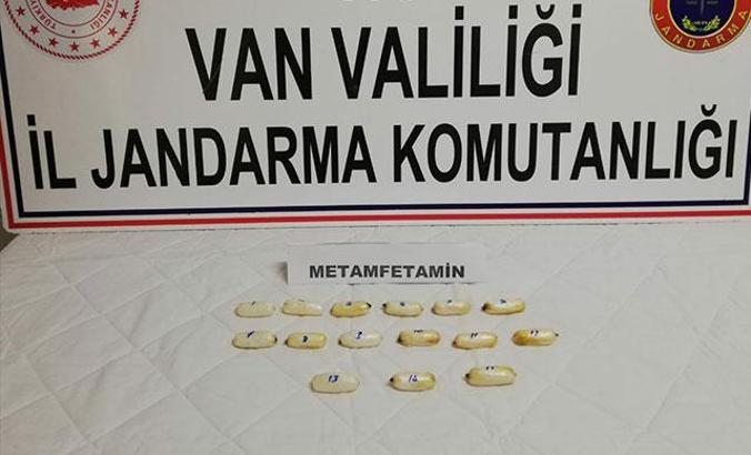 Sırt çantasına gizlediği uyuşturucu ile yakalandı