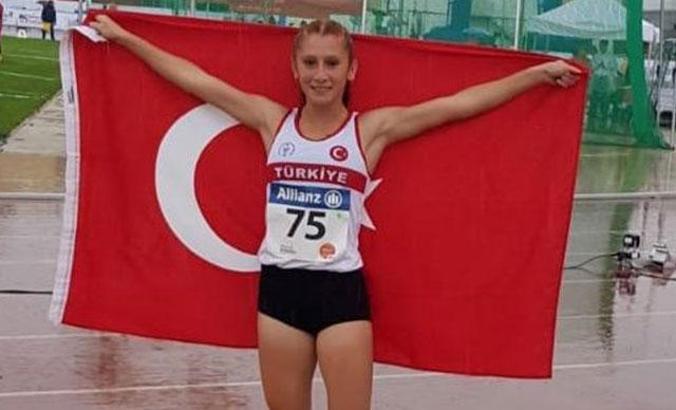 Özel sporcu Muhsine Gezer, 400 metrede dünya şampiyonu