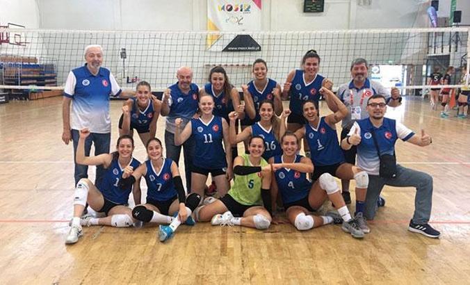 İAÜ Kadın Voleybol Takımı Avrupa 2'ncisi oldu
