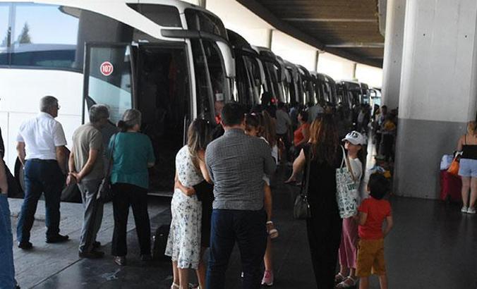 İzmir Otogarı'ndan bayram tatili nedeniyle iki kat daha fazla otobüs çıkacak