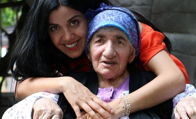 Aşık Veysel'in kızı, babasını anlattı