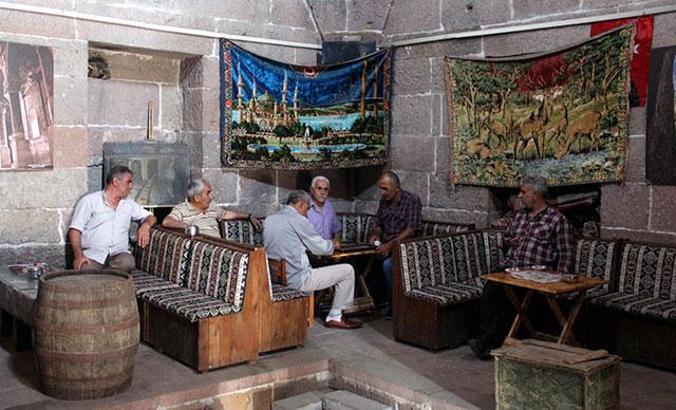 349 yıllık hamam çay ocağına dönüştü