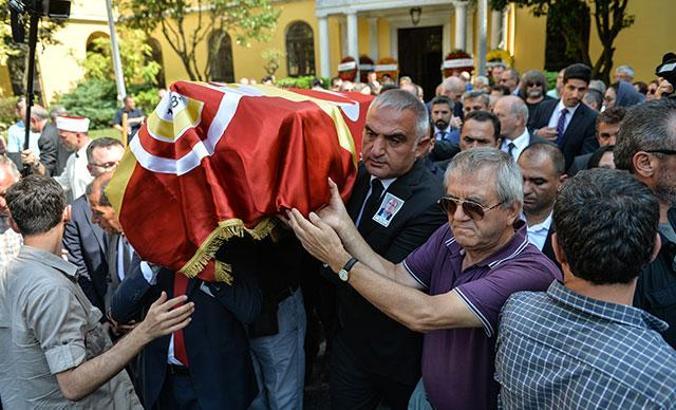 Kültür Bakanı Yardımcısı Prof. Dr. Dursun için Galatasaray Lisesi'nde tören düzenlendi