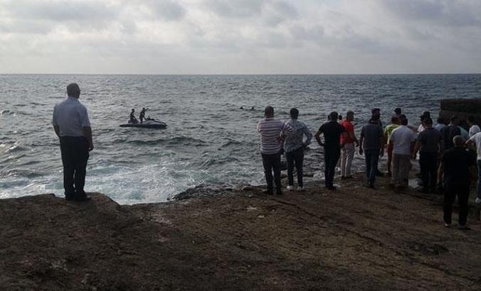 Kayalıktan denize atlayan kişi öldü