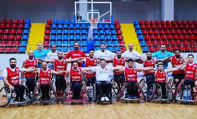Tekerlekli Sandalye Basketbol Takımı, Avrupa Şampiyonası'na galibiyetle başladı