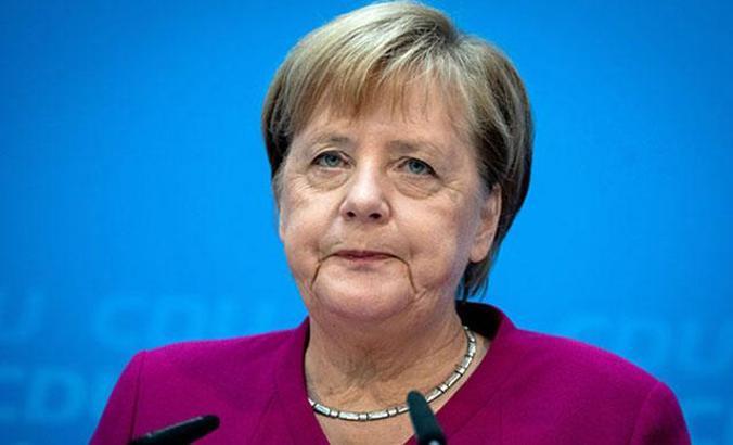 Merkel: Ticaret savaşının bir an önce sonuçlanmasını umuyoruz