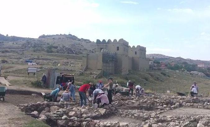 Hititler’in başkentinde 3 bin 500 yıllık tarih ortaya çıkarılıyor
