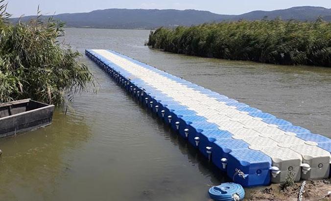 Gala Gölü'ne yüzer iskele