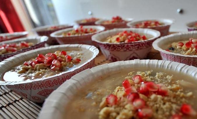 Bir kasesi 350 kalori: 3 dilim ekmek ve 1 porsiyon meyveye eşdeğer