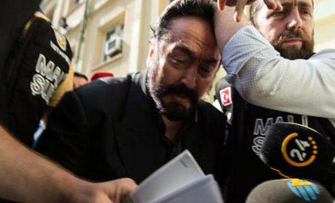 ''Adnan Oktar Suç Örgütü'' Davasının ikinci duruşmasında sorgular sürüyor