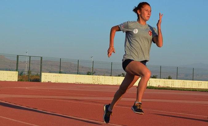 Özel sporcu Muhsine, dünya şampiyonasına Aksaray’da hazırlanıyor