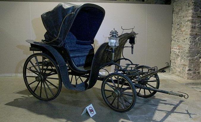 Sultan II. Abdülhamid'in faytonu ziyaretçilerin ilgi odağı