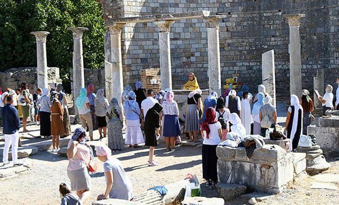 Antik Efes'te tarihi Rus ayini