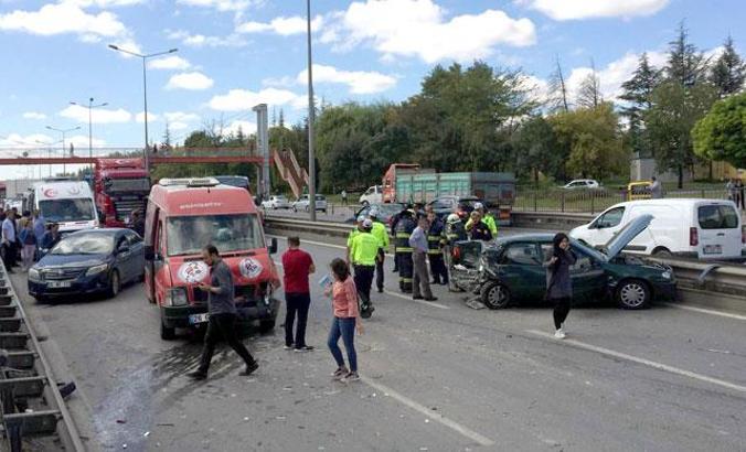 Eskişehirspor U12 takımını taşıyan araç kaza yaptı: 3 yaralı