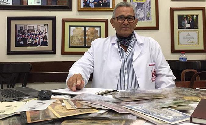 50 yıldır özenle sakladığı eserleri bağışlayacak