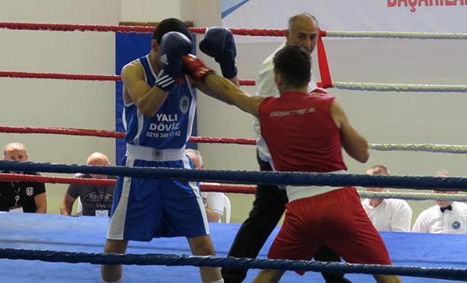 Beşiktaşlı boksör Erol Yalçın, Türkiye Şampiyonası yolcusu
