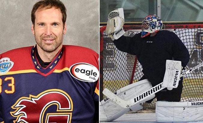 Petr Cech geri döndü