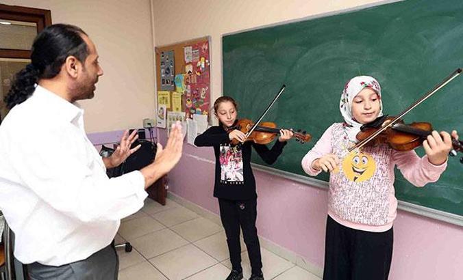 Bağcılar’da bilgi evleri yoğun ilgi görüyor