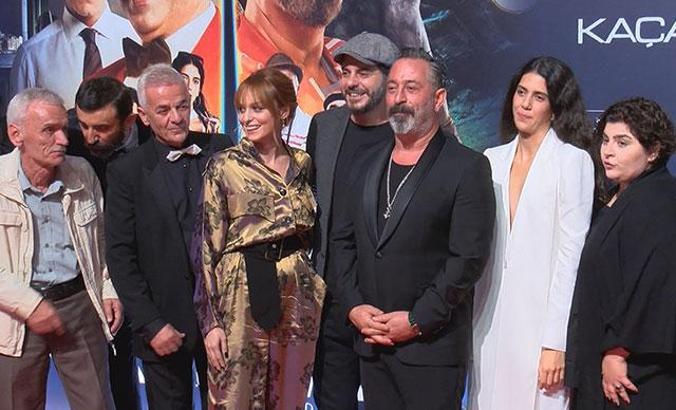 Cem Yılmaz'ın yeni filminin galası yapıldı