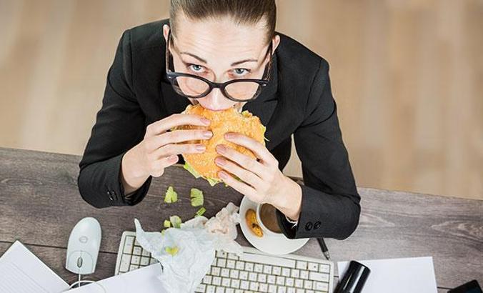 İş yerinde tükenmişlik sendromu kilo aldırıyor