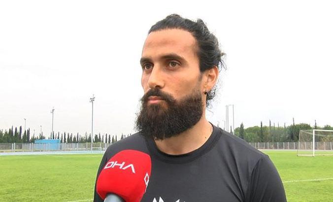 Hem futbolcu, hem kaptan, hem de teknik direktör!