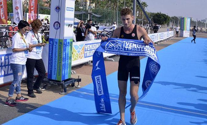 Yenişehir Triatlonu'nun ilk şampiyonları Polatçı ve Yazıcı