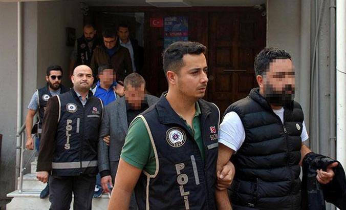 60 mağazası bulunan optikçi ve yönetim kurulu üyeleri serbest