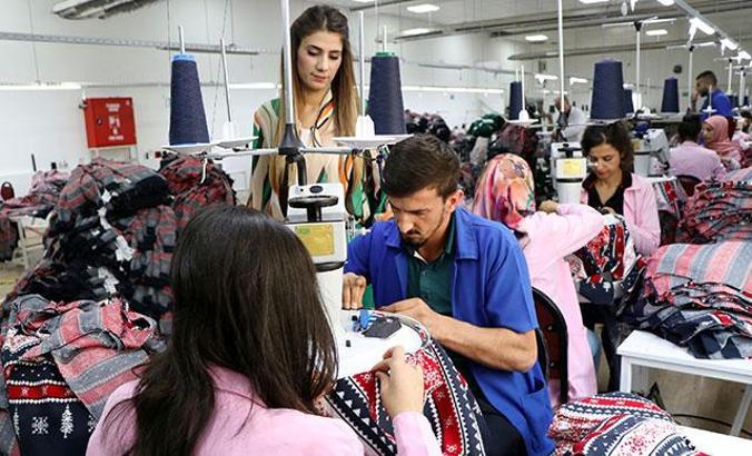 Van'daki tekstil firmasından Avrupa'ya ilk kazak ihracatı