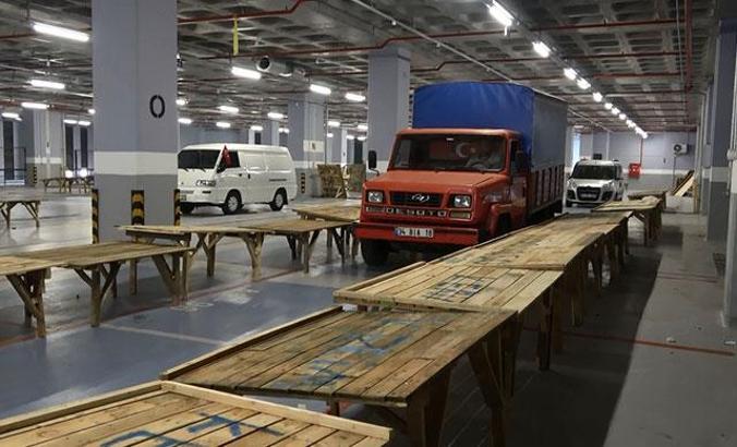 Sultangazi'de pazarcıların "kapalı pazar" eylemi