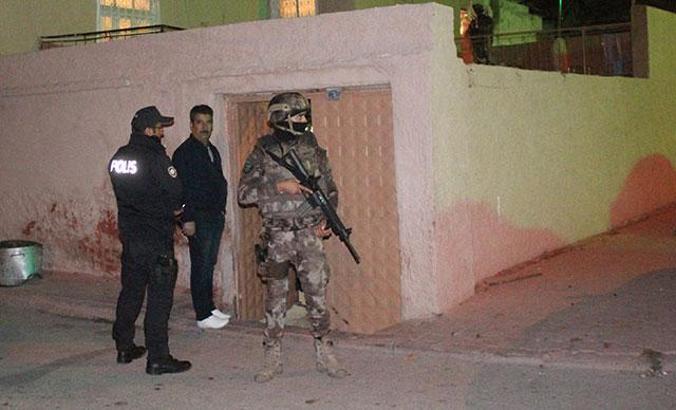 Konya'da 200 polisle narkotik ve asayiş operasyonu