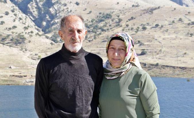 Evleri baraj gölü altında kalan karı- koca eski jandarma binasına yerleşti