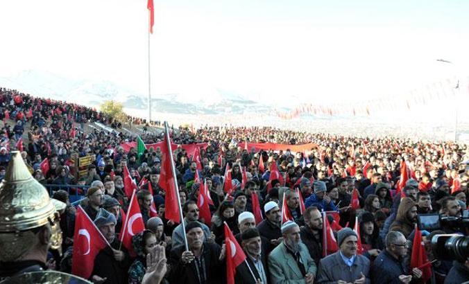 Binlerce Erzurumlu, Aziziye Tabyaları'na yürüdü