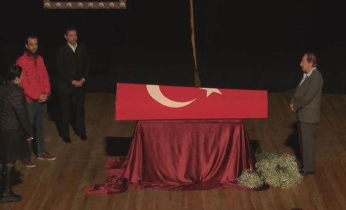 Yıldız Kenter'in cenazesi Kenter Tiyatrosu'na getirildi