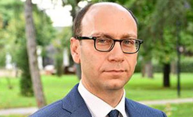 İ.Ü Cerrahpaşa Rektörü Prof. Aydın'a Amerikan Ortopedik Cerrahlar Akademisi'nden "Gelişen Lider Ödülü"