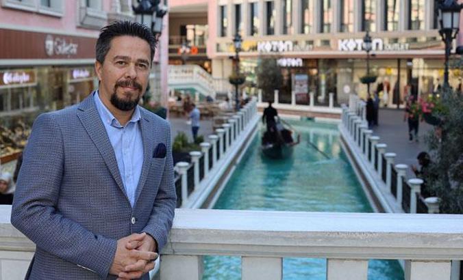 Venezia Mega Outlet/Isıgöllü: Gondol turları mağaza cirolarını artırıyor