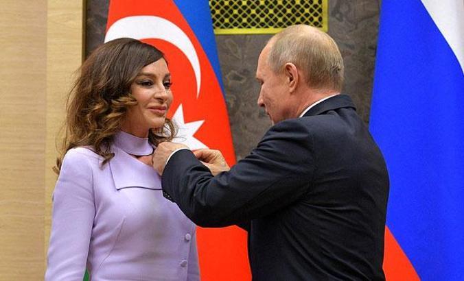 Putin’den Mihriban Aliyeva'ya Dostluk Madalyası