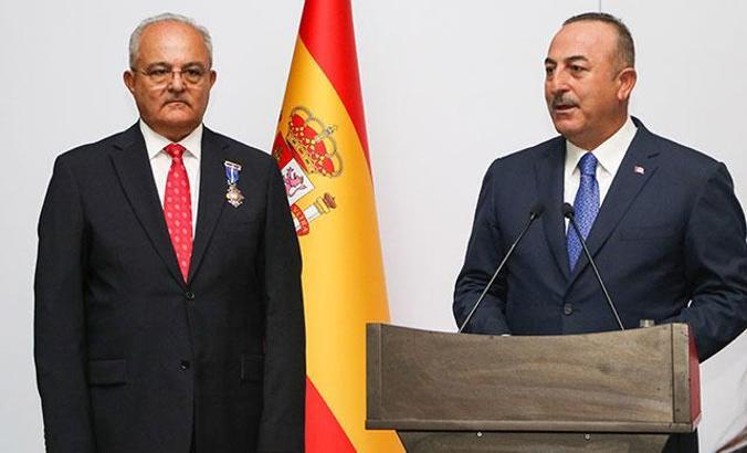 Bakan Çavuşoğlu'dan İspanya'ya büyük övgü