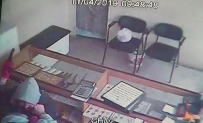 5 kilo altın çalan soyguncular, kuyumcunun zararını ödeyince tahliye edildi