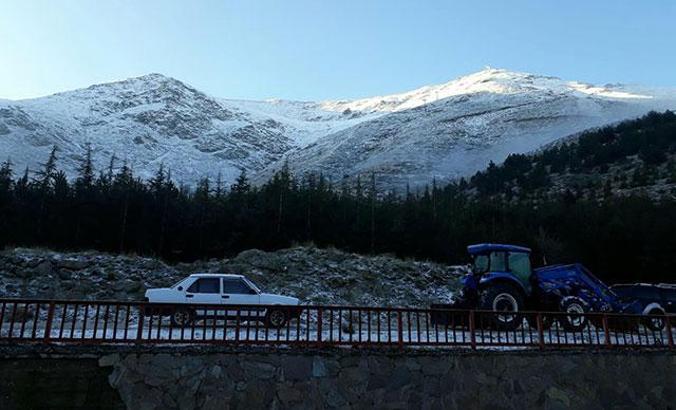 İzmir'e kar yağdı